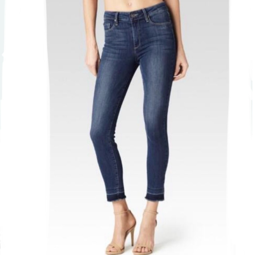 PAIGE Jeans Hoxton Ankle in Sandy/Undone Hem